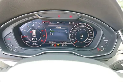 Audi Q5L 2018, 79300 км, за 153430.17 CNY - фото 11