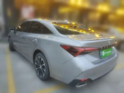 Toyota Avalon 2023, 34100 км, за 139086.58 CNY