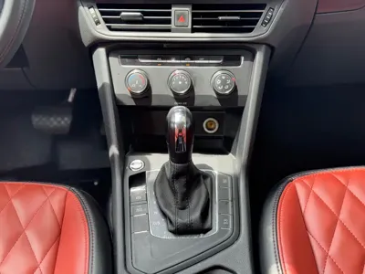 Volkswagen Tharu 2021, 70000 км, за 65800 CNY - фото 10