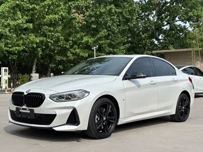 BMW 1 Series · 2023 год