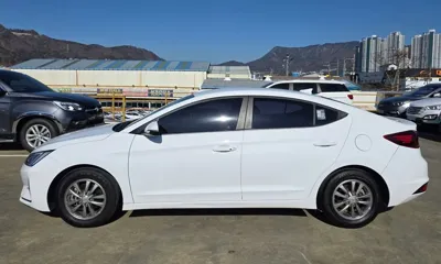 Hyundai Avante 2019, 92553 км, за 11900000 KRW - фото 17