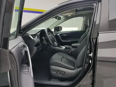 Toyota RAV4 2024, 40900 км, за 129300 CNY - фото 9