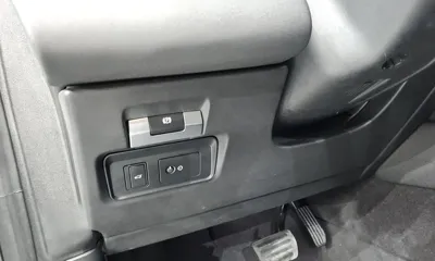 Land Rover Discovery Sport 2022, 55552 км, за 32900000 KRW - фото 30