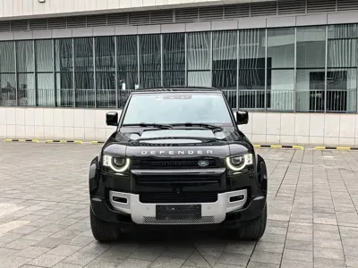 Land Rover Defender 2022, 27000 км, за 458000 CNY