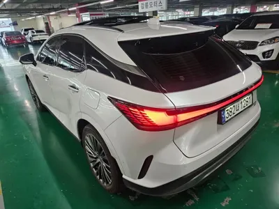 Lexus RX 2025, 33621 км, за 86990000 KRW - фото 2