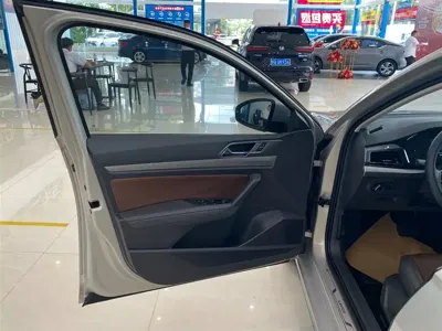 Volkswagen Lavida 2019, 43000 км, за 52800 CNY