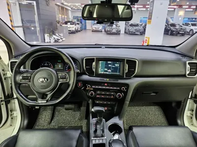 Kia Sportage 2016, 171955 км, за 9200000 KRW - фото 7