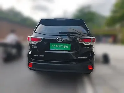 Toyota Highlander 2017, 104000 км, за 90300 CNY