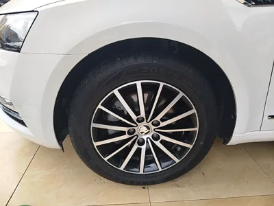 Skoda Octavia 2018, 161800 км, за 49450.89 CNY - фото 8