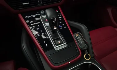 Porsche Cayenne 2023, 38549 км, за 103000000 KRW - фото 9