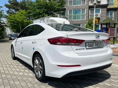 Hyundai Avante 2018, 100000 км, за 9800000 KRW - фото 6