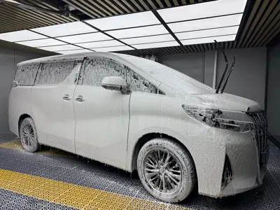 Toyota Alphard 2021, 70000 км, за 449900 CNY