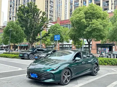 MG MG7 · 2023 год