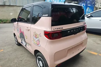 Wuling Hongguang MINIEV 2021, 15100 км, за 37837.5 CNY