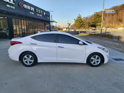 Hyundai Avante 2016, 211827 км, за 4300000 KRW