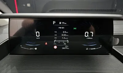 Hyundai Staria 2023, 28079 км, за 28000000 KRW - фото 8