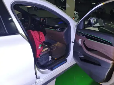 BMW X2 2021, 39400 км, за 92600 CNY - фото 20