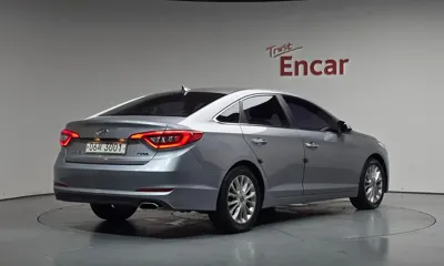 Hyundai Sonata 2015, 117822 км, за 7700000 KRW - фото 2