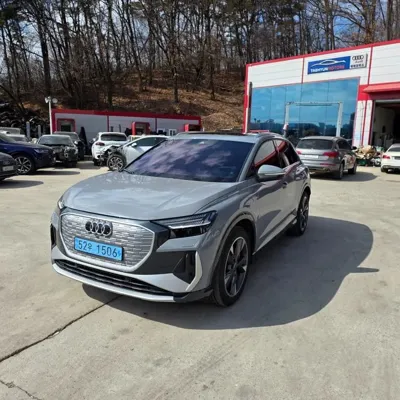 Audi Q4 e-tron 2023, 82091 км, за 32000000 KRW
