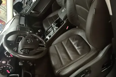 Volkswagen Touareg 2017, 121300 км, за 153397.03 CNY - фото 17
