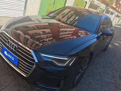 Audi A6L · 2022 год