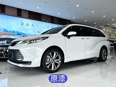 Toyota Sienna · 2025 год