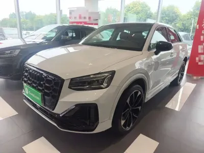 Audi Q2L 2024, 28600 км, за 113600 CNY