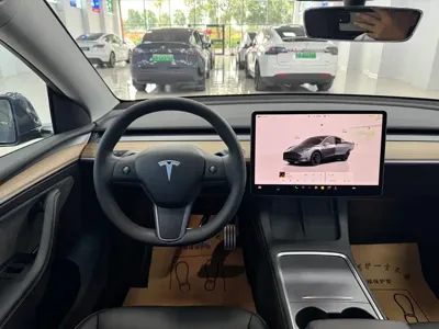 Tesla Model Y 2022, 50000 км, за 183000 CNY - фото 7