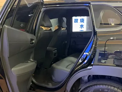 Toyota Frontlander 2026, 6000 км, за 86800 CNY - фото 8