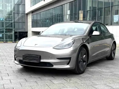 Tesla Model 3 · 2023 год