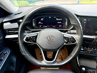 Volkswagen Passat 2022, 81000 км, за 88000 CNY - фото 14