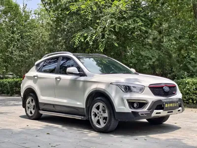 Bestune X80 2013, 92000 км, за 15000 CNY