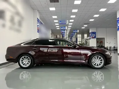 Jaguar XJ 2017, 79100 км, за 136300 CNY - фото 11