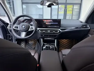 BMW 3 Series 2023, 38000 км, за 243800 CNY - фото 8