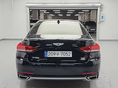 Hyundai Genesis 2015, 242495 км, за 7400000 KRW - фото 3