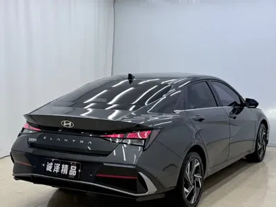 Hyundai Elantra 2024, 7000 км, за 103800 CNY