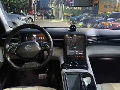 Nio ES8 2019, 85000 км, за 118000 CNY