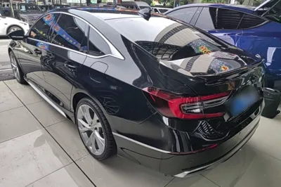 Honda Accord 2022, 57800 км, за 116374.44 CNY