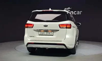 Kia Canival 2016, 116869 км, за 12500000 KRW