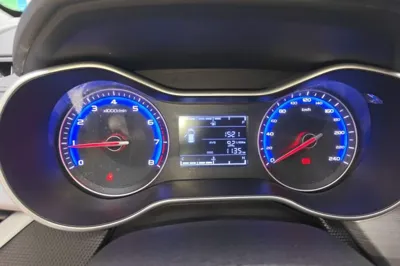 Geely Auto Vision 2020, 1100 км, за 41711.73 CNY - фото 10