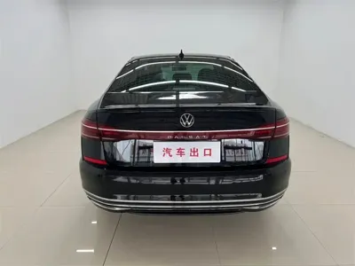 Volkswagen Passat 2023, 33000 км, за 139800 CNY - фото 5