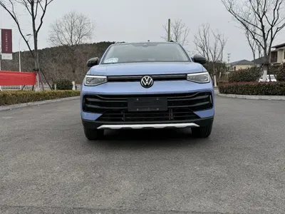 Volkswagen Tharu 2024, 2200 км, за 86600 CNY