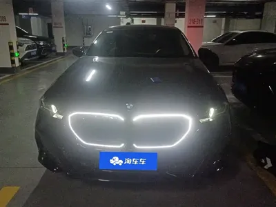 BMW 5 Series 2026, 10000 км, за 318000 CNY