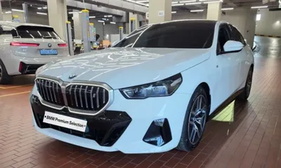 BMW i5 · 2025 год