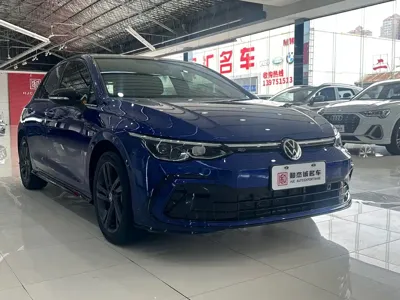 Volkswagen Golf 2022, 42000 км, за 149800 CNY