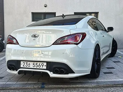 Hyundai Genesis 2011, 185084 км, за 6500000 KRW