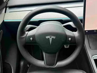 Tesla Model Y 2024, 80000 км, за 149800 CNY - фото 6