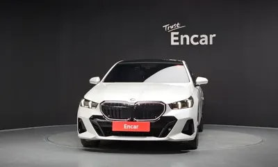 BMW 5-Series 2026, 9469 км, за 71800000 KRW