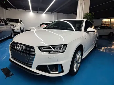 Audi A4L · 2019 год