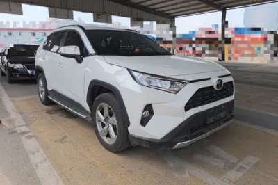 Toyota RAV4 2022, 45500 км, за 113296.14 CNY